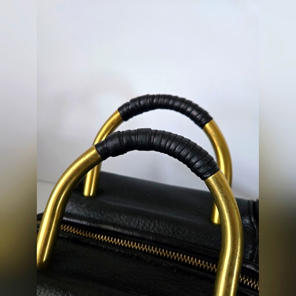 Hare + Hart Crossbody Handbag - Picture 3 of 9